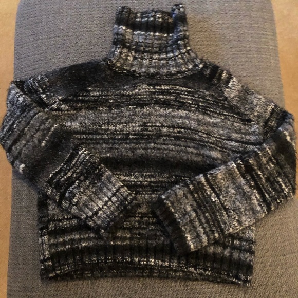 Aritzia Sweaters - Aritzia Babaton sweater🎉SALE